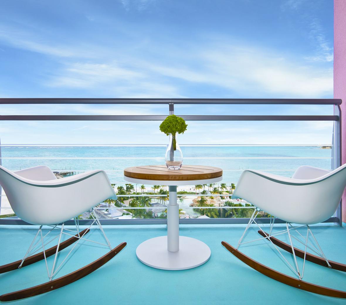 bahamar_room_-sls_residence_balcony